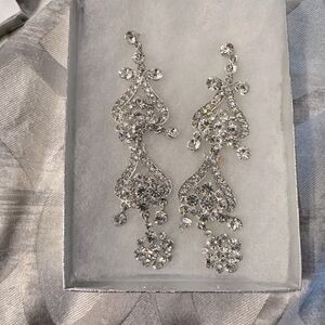 EUC prom earrings